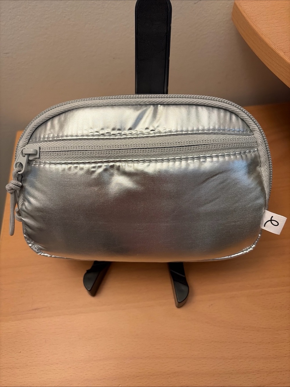 Art Class Girls Silver Chrome Belt Crossbody Fanny Pack Bag Adjustable Strap NEW